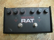 Продам педаль дисторшн Rat Deucetone