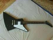 Электрогитара Gibson USA Explorer EB/CH (2011 год выпуска). С кейсом,  