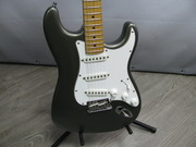 Продам электрогитару FENDER AMERICAN STANDARD STRATOCASTER (1984)