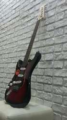 Левосторонняя Электрогитара Squier by Fender Standart Stratocaster
